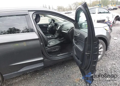 2019 Ford Edge Titanium z USA, uszkodzony, nr VIN 2FMPK4K91KBB29034